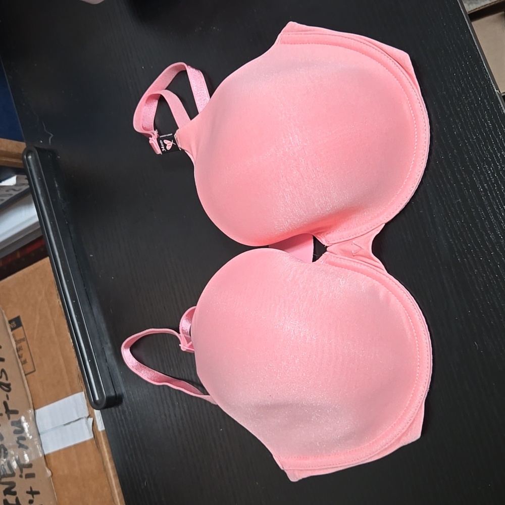 VS t-shirt lightly lined full coverage bra - pink